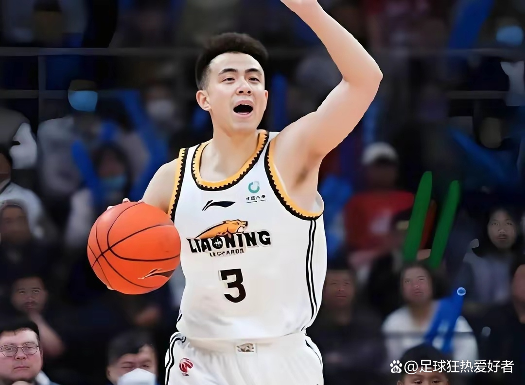 爱游戏-辽宁本钢训练开放日，今晚绝杀压哨引欢呼，CBA季后赛在即，团队化学反应显著的简单介绍